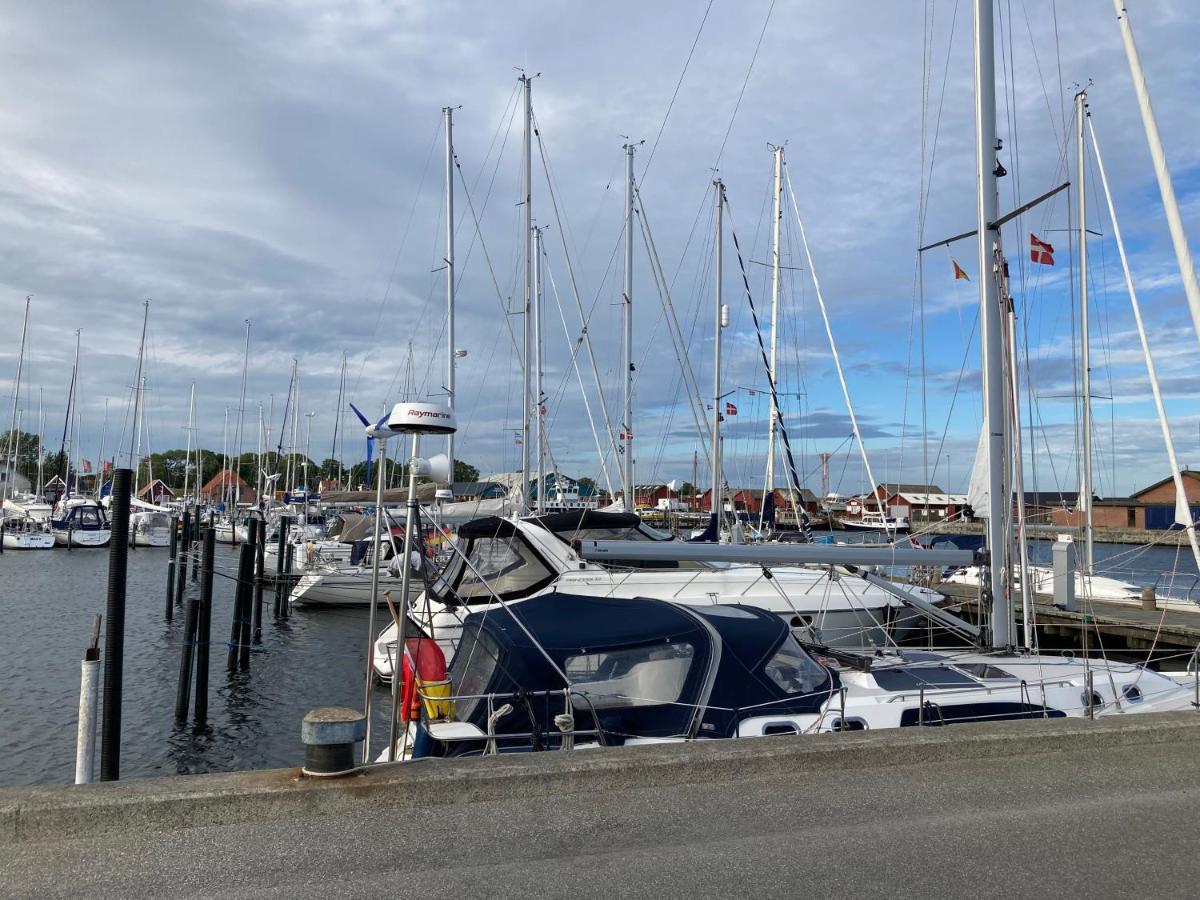 Appartamento Det Blagronne Hus Hals Esterno foto